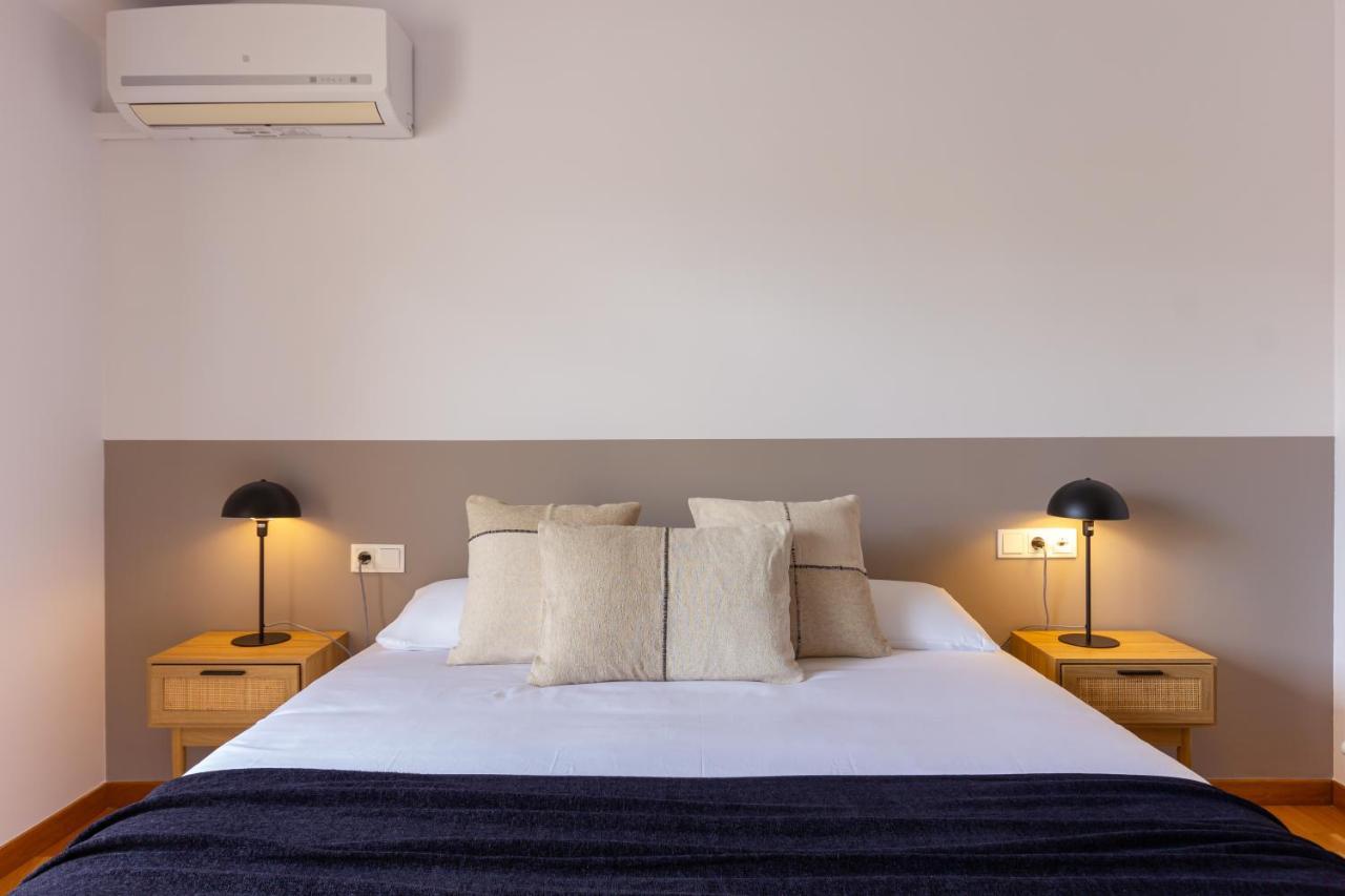 Elegante Duplex En Terrassa, Barcelona Leilighet Eksteriør bilde